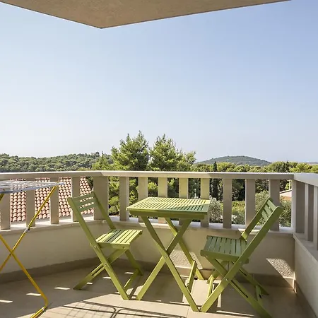 Apartmani Mariela Maslinica Exterior photo